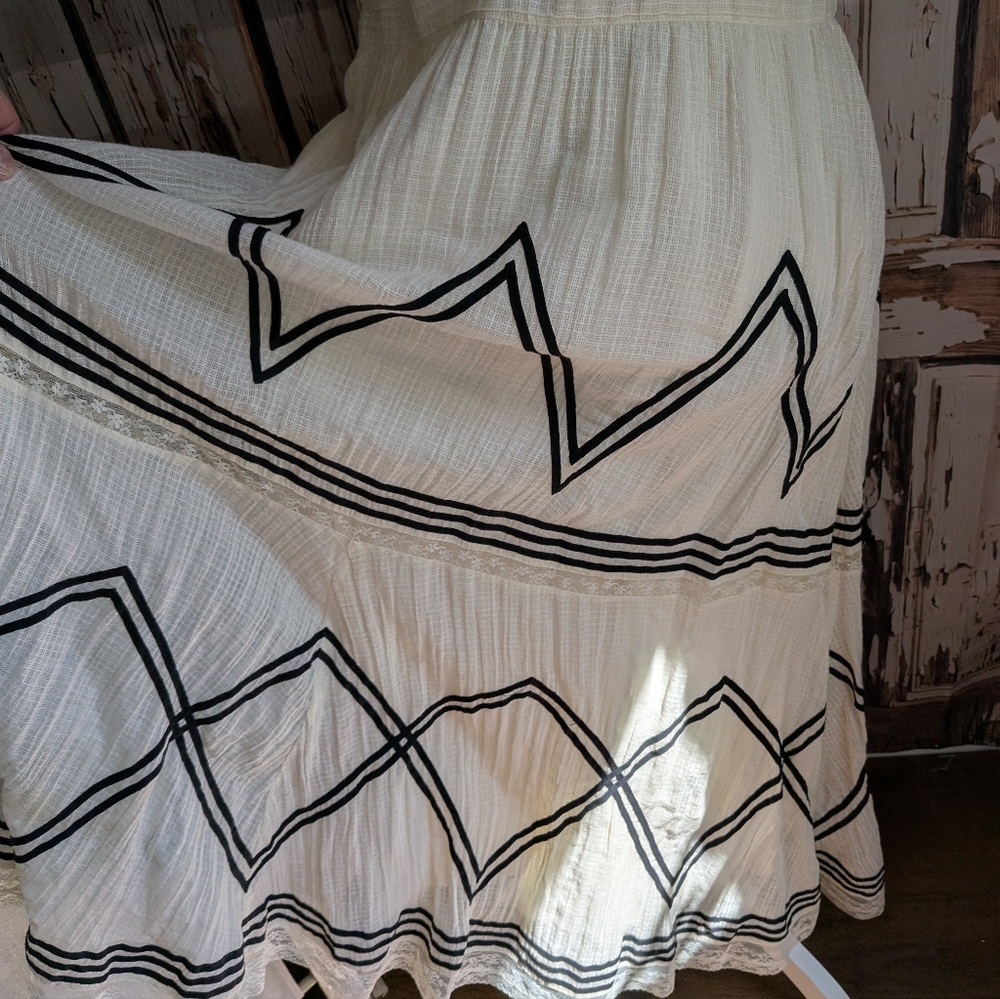 Lil Anthropologie Maxi Dress - Picture 13 of 16
